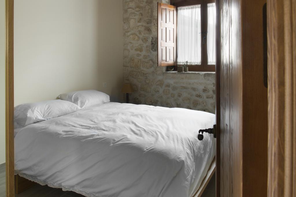 Casa De Laura Guest House Aldeasona Екстериор снимка